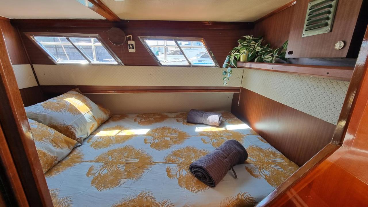 Charming Boat House In Barcelona With Big Terrace And Solarium Hotel Sant Adria de Besos Exterior foto