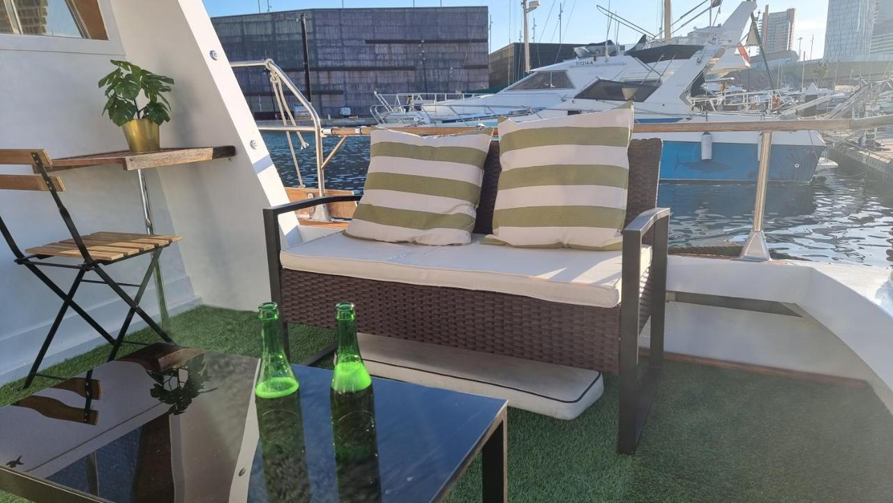 Charming Boat House In Barcelona With Big Terrace And Solarium Hotel Sant Adria de Besos Exterior foto